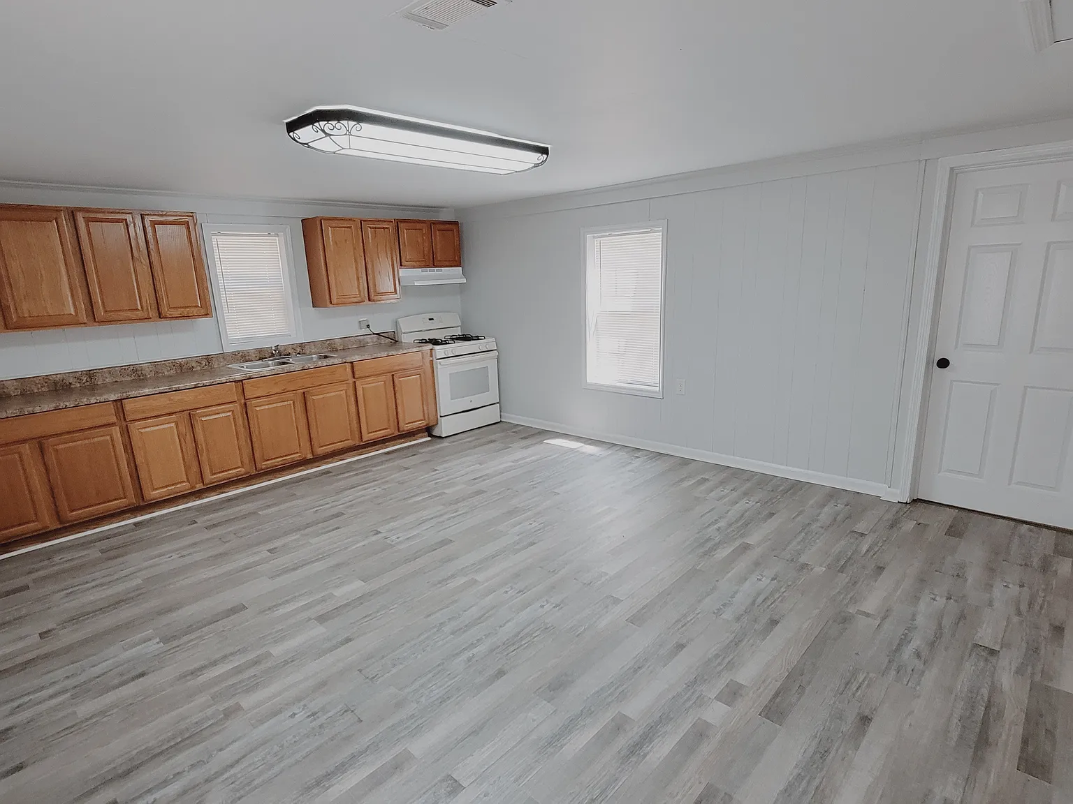 159 Aldrich St — Photo 4