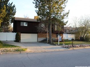526 E Larchwood Dr, Midvale, UT 84047