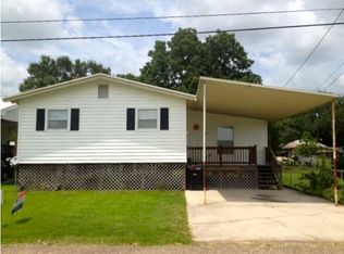 405 E Paul St, Erath, LA 70533