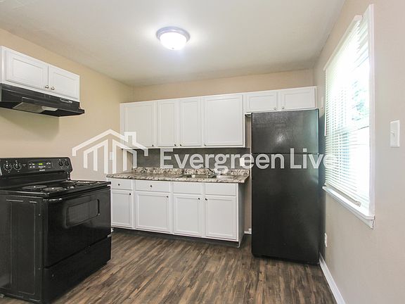 5th image of 1505 N Webster Ave