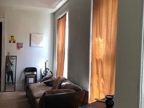 5th image of 124 S Laurel St