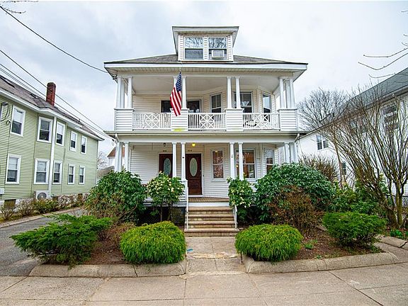 2nd image of 454-456 Pleasant Valley Pkwy