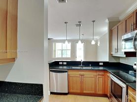414 Olssen Ave, Fort Lauderdale, FL