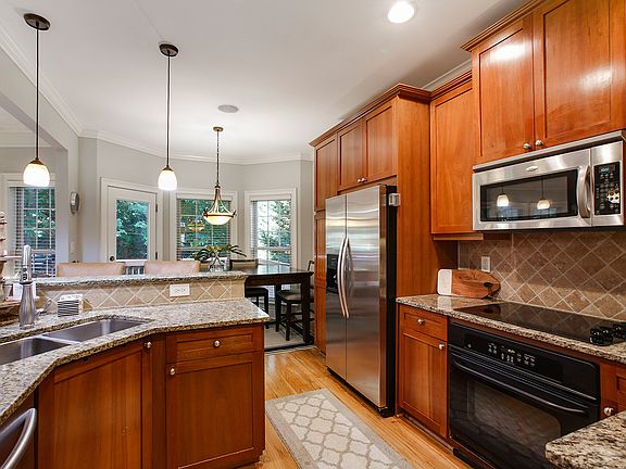 5th image of 3716 Paces Park Cir