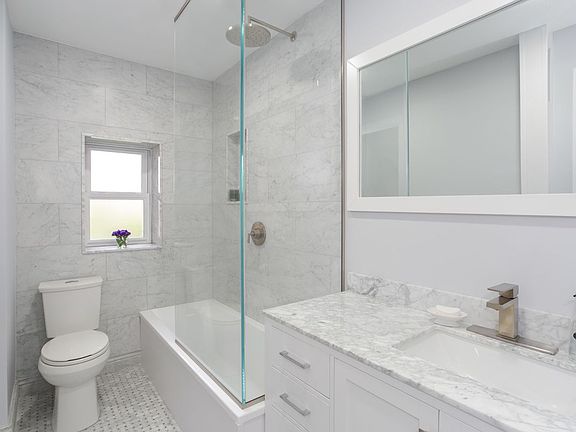 2nd image of 48-23 42nd St #2L