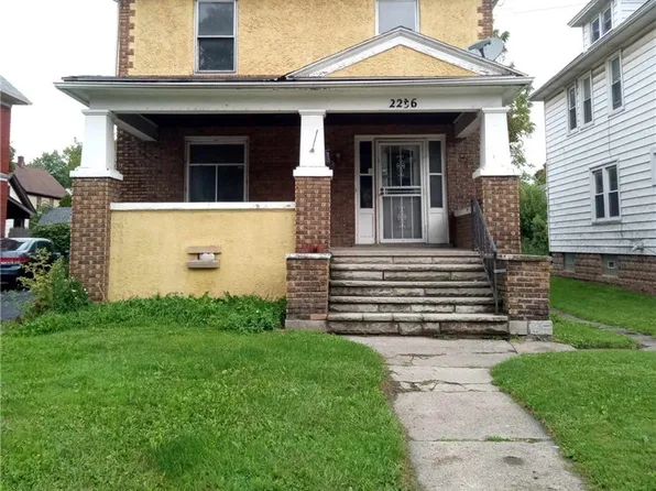 2236 Niagara Ave, Niagara Falls, NY 14305