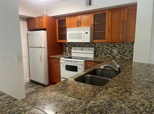 2496 Centergate Dr, Miramar, FL 33025