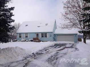 12420 Barone Dr, Silver Creek, NY 14136