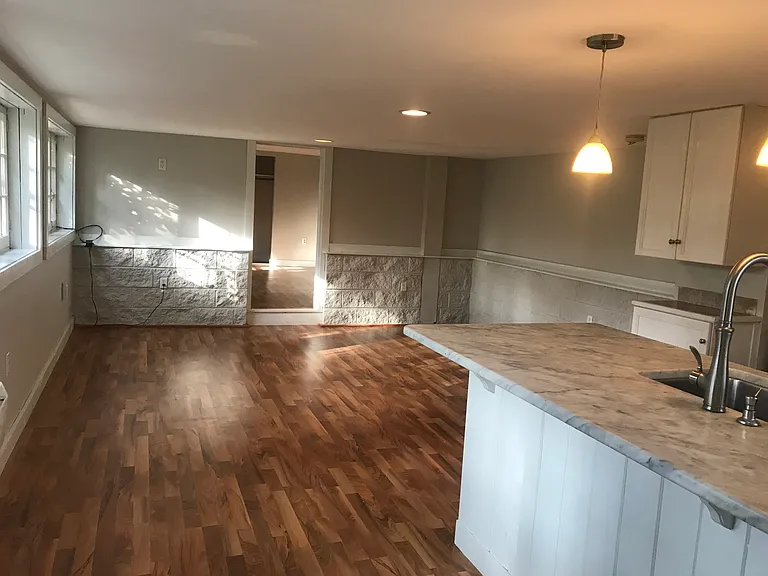 2328 Highland Ave #B — Photo 11