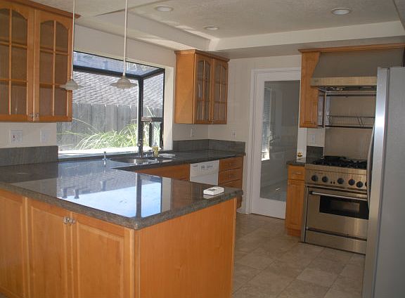 5th image of 2070 Sea Cliff Way