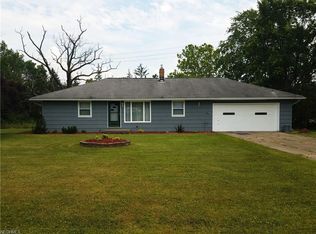 15705 Albion Rd, Strongsville, OH 44136