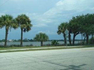 139 Walker St, Holly Hill, FL 32117