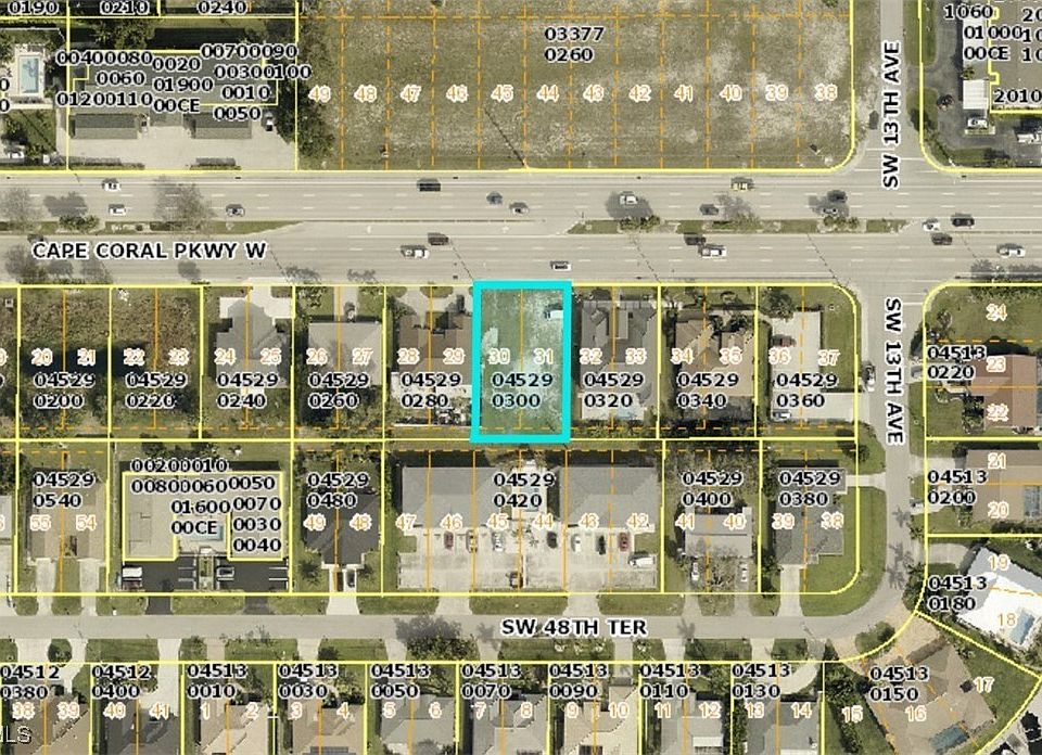 2nd image of 1414 Cape Coral Pkwy W