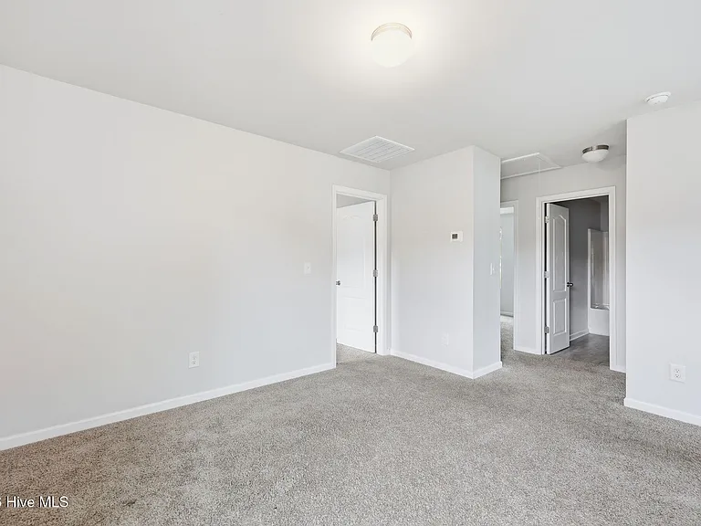 821 Conductor Ct — Photo 19