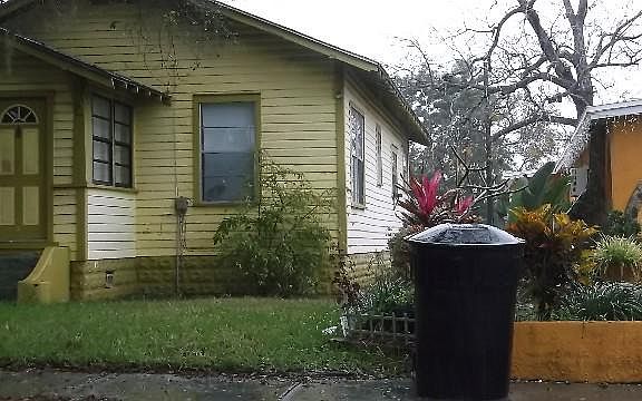2nd image of 3132 21st Ave S