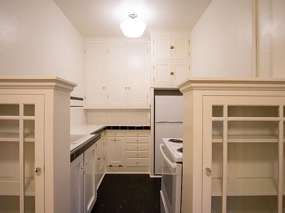4th image of 1034 NW 21st Ave #4