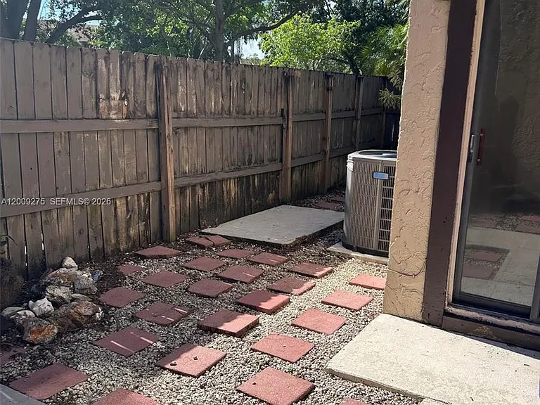 1761 Bayberry Dr — Photo 35