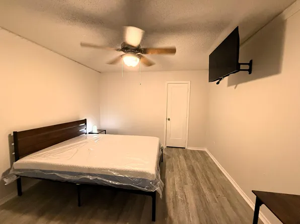(undisclosed Address), Dallas, TX 75220