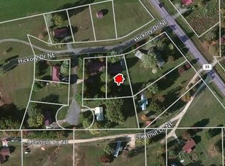 1917 Hickory Dr NE, Fort Payne, AL 35967