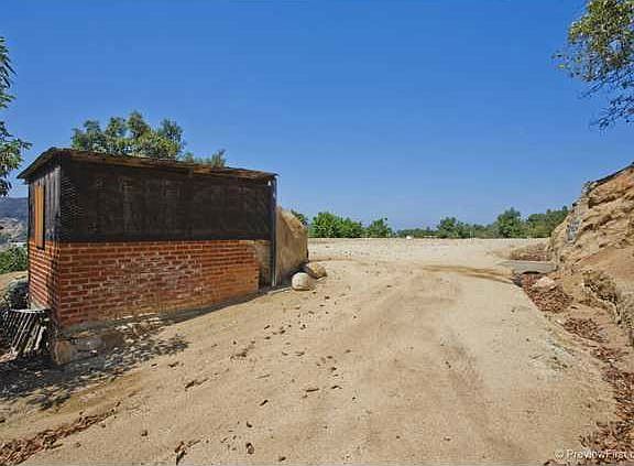 2nd image of 496 Camino Calafia