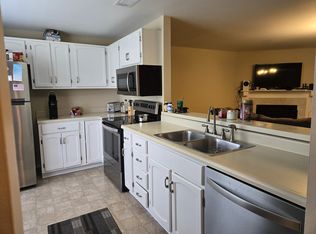 8222 Rollinghitch Ct, Maineville, OH 45039