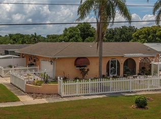 9133 Ridge Rd, Seminole, FL 33772