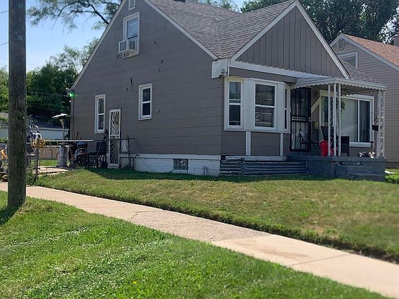2nd image of 19514 Blackstone St
