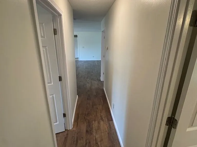 394 Valley View Dr — Photo 8