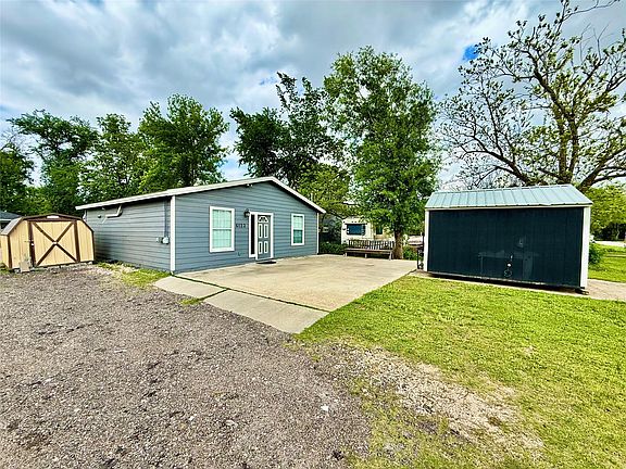 2nd image of 6123 Shirley Ln