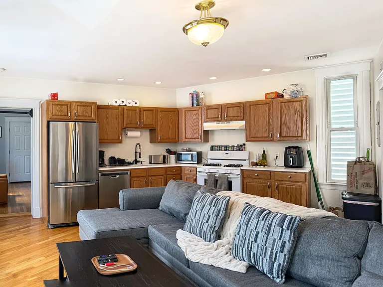 176 Dorchester St #2 — Photo 2