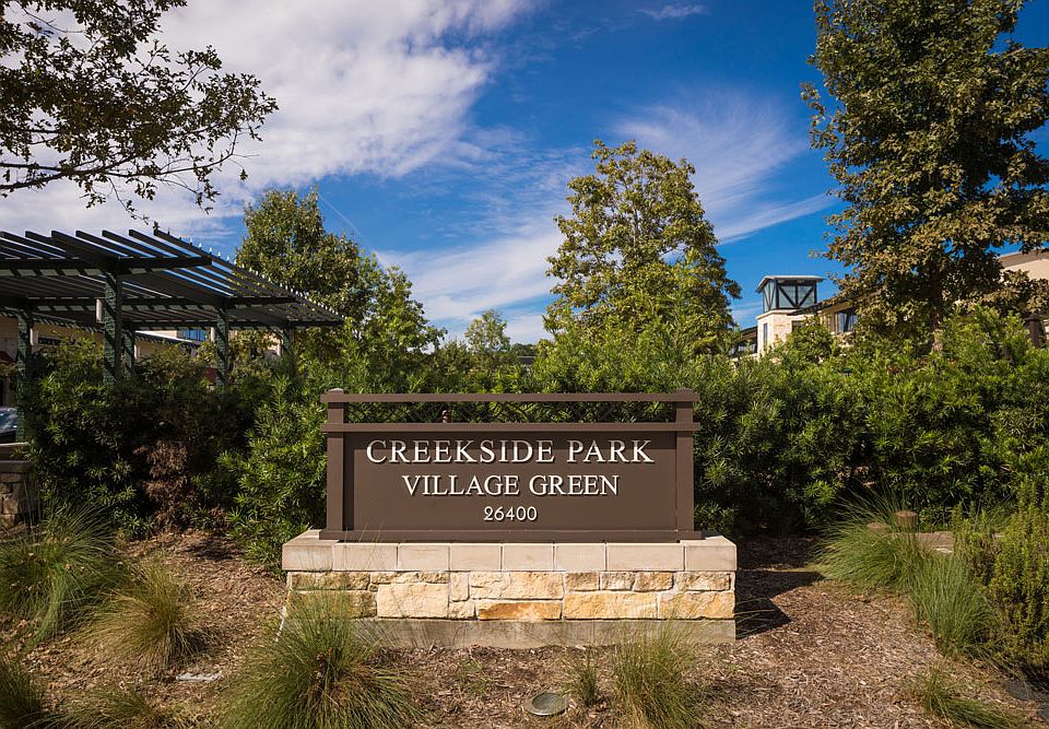 The Woodlands Creekside Park Village Green