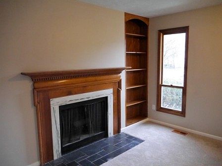 3rd image of 5260 Meadowknoll Ln