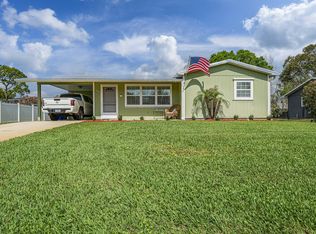 573 Autumn Ter, Sebastian, FL 32958