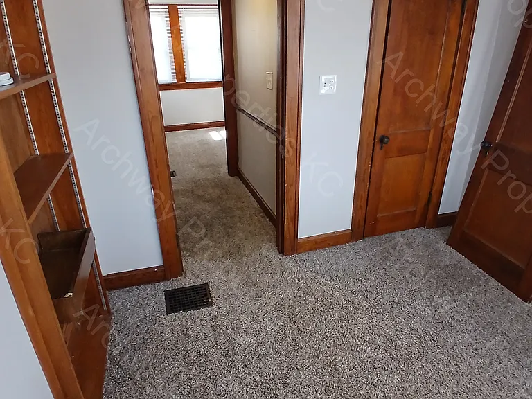 1900 Grandview Blvd — Photo 12