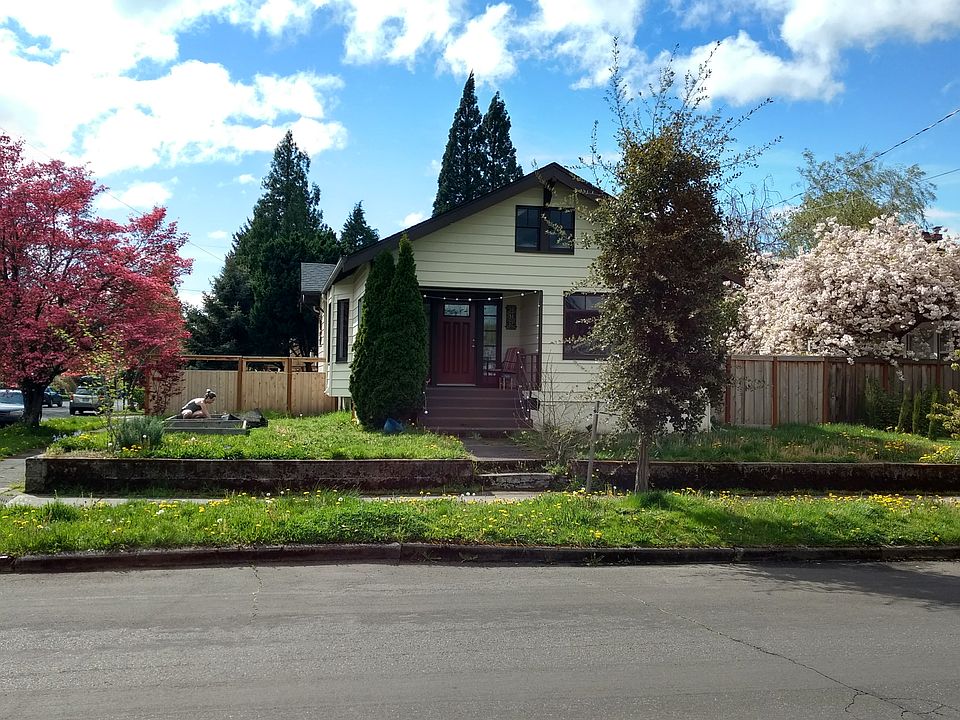 2nd image of 5703 N Minnesota Ave