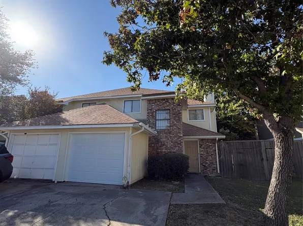 2609 Isbella Dr, Grand Prairie, TX 75052