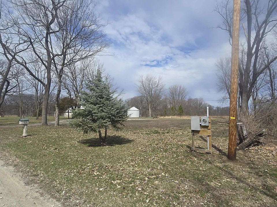 2nd image of 10922 E 1050th Rd N