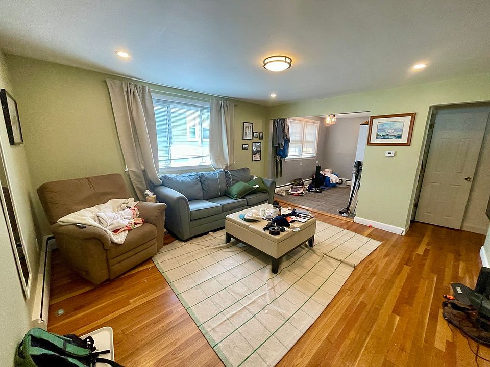1st image of 7 Westglow St #2