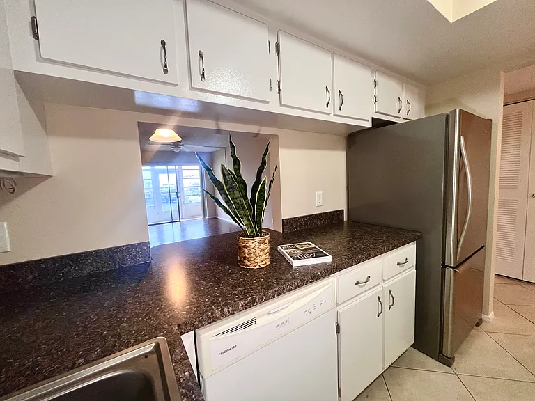 3150 N Harbor City Blvd #143 — Photo 6