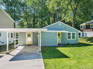 7130 Oak Ridge Rd, Falls Church, VA 22042