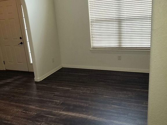 3rd image of 4808 W Tumbleweed St