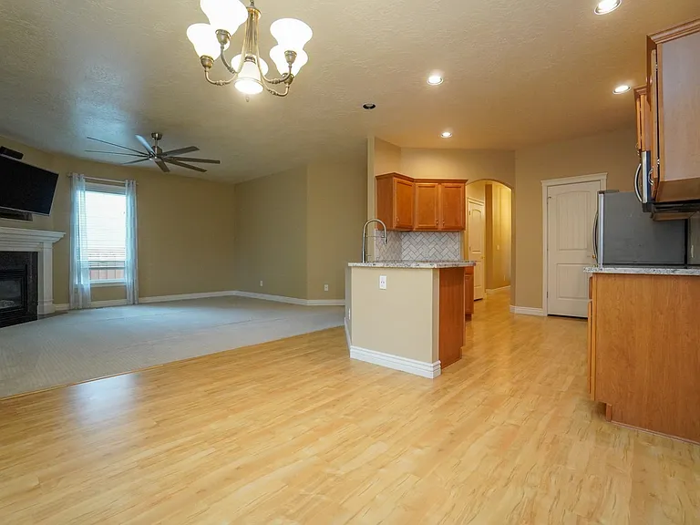 1917 W Marten Creek Dr — Photo 20