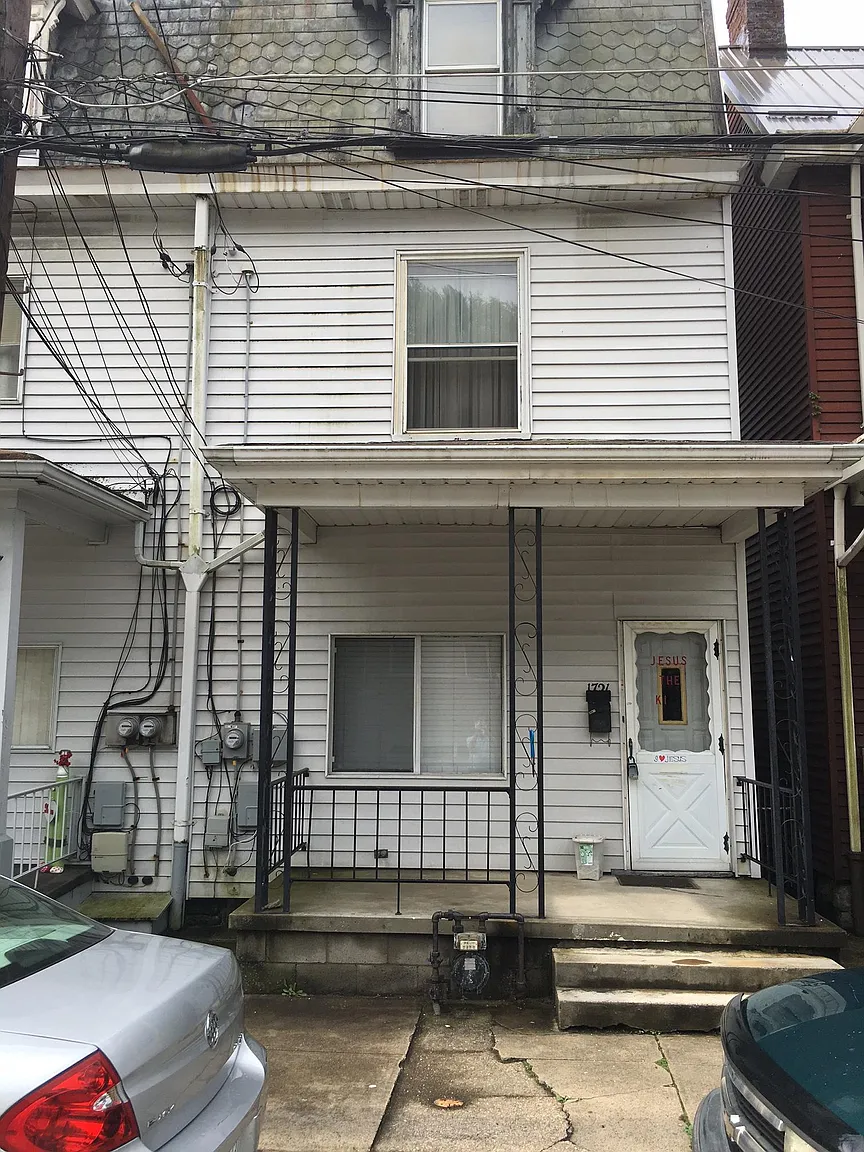 1721 S Canal St photo 1