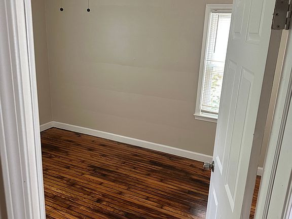 2nd image of 9781 Wayburn St