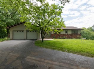 8460 Kee Mac Ln, Alton, IL 62002