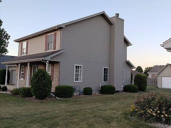 4th image of 940 Brown Dr