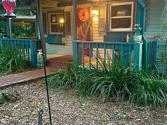 4th image of 3115 N Wheaton Point