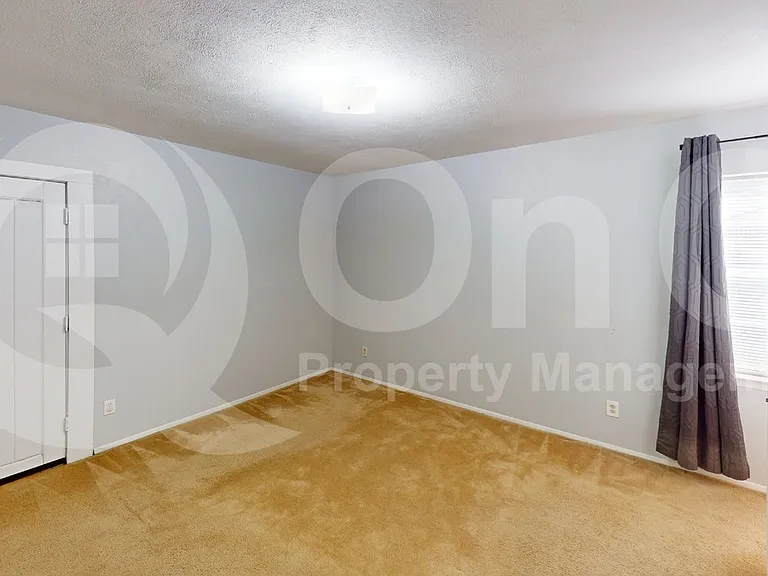 1505 Montclair St — Photo 14