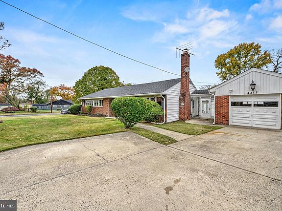 3rd image of 4255 Somerton Rd