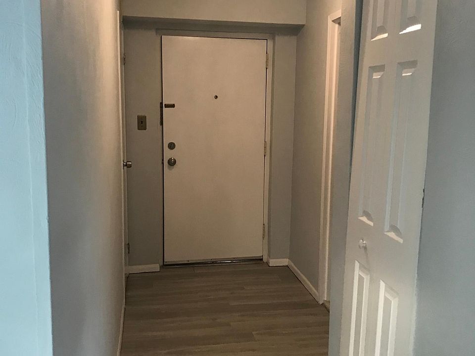 1st image of 500 Campbell Cir #H-1